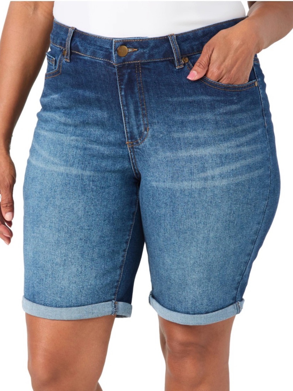 D. Jeans Medium Wash Denim Bermuda Shorts 16P